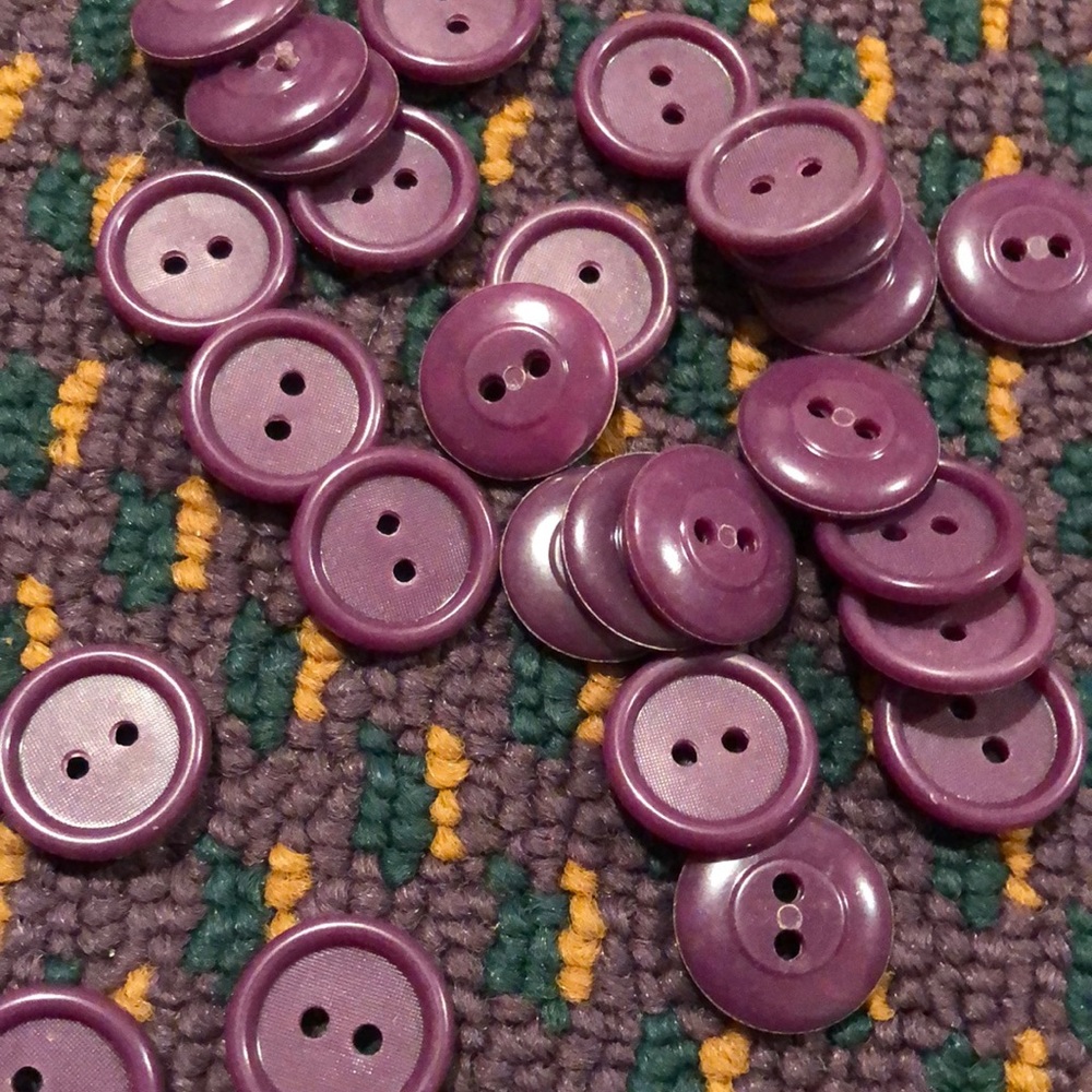 NWOT lot of 2 hole purple buttons